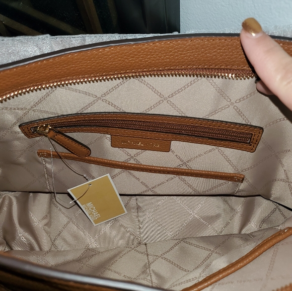 Hermosa cartera y te llevas wallet gratis